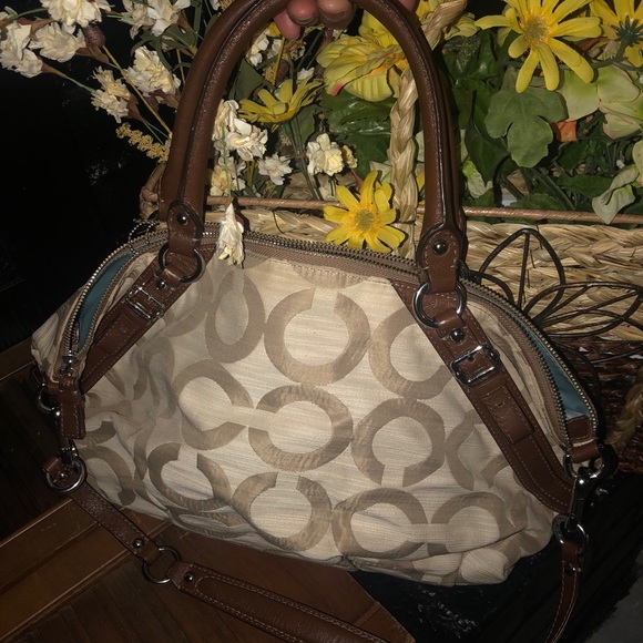 Coach purse B1126-17008 cream and brown leather - Picture 3 of 4